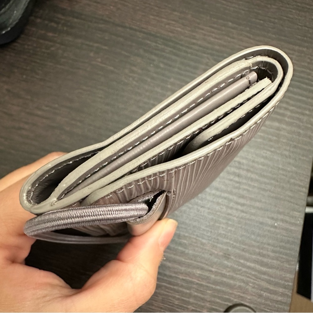 Authentic Louis Vuitton Epi Porte Monnaie Elastique Wallet - Picture 6 of 13